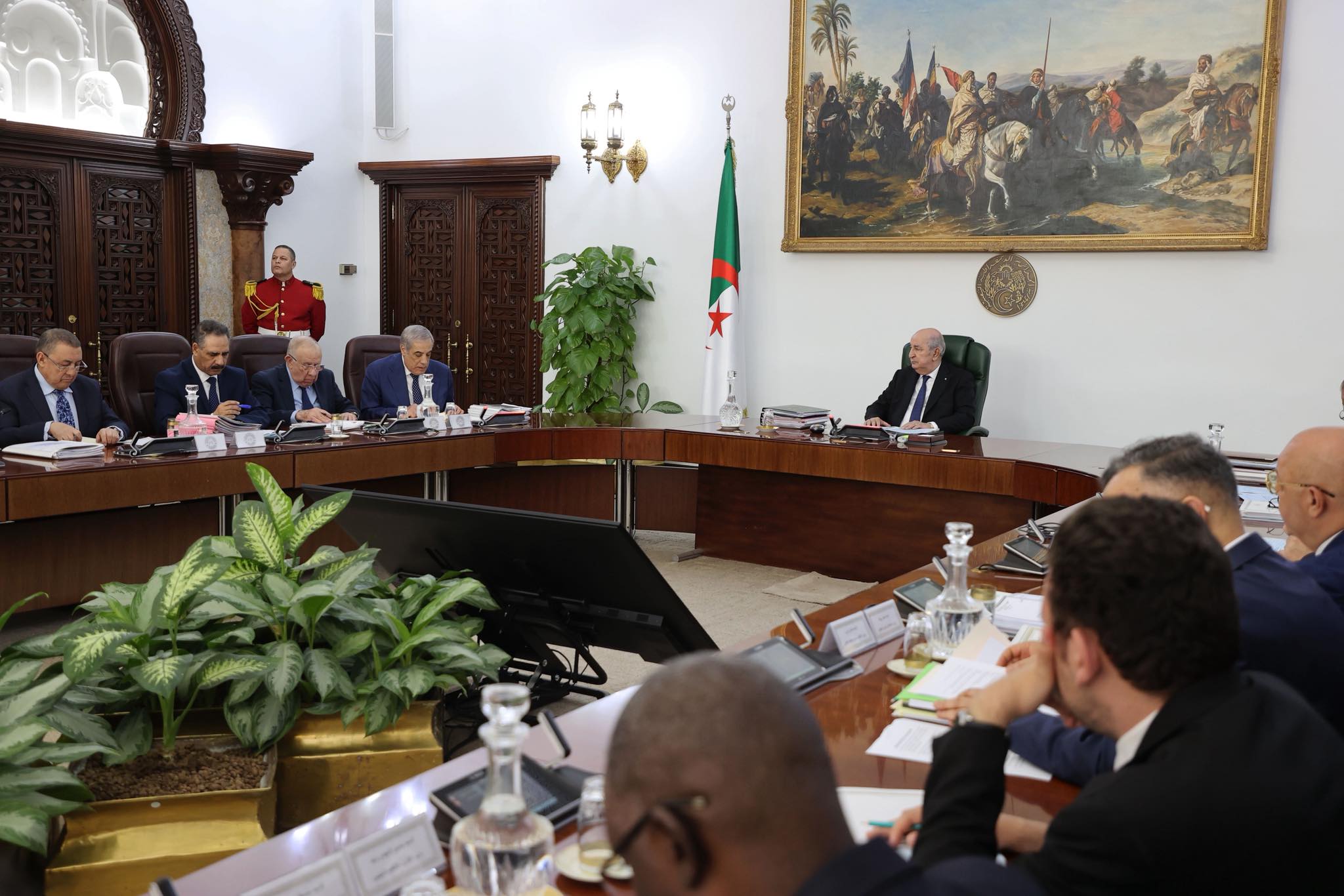 مجلس الوزراء