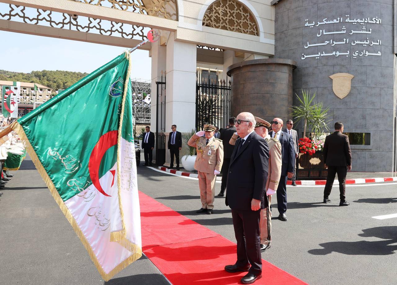 حفل تخرج الدفعات بالأكاديمية العسكرية لشرشال