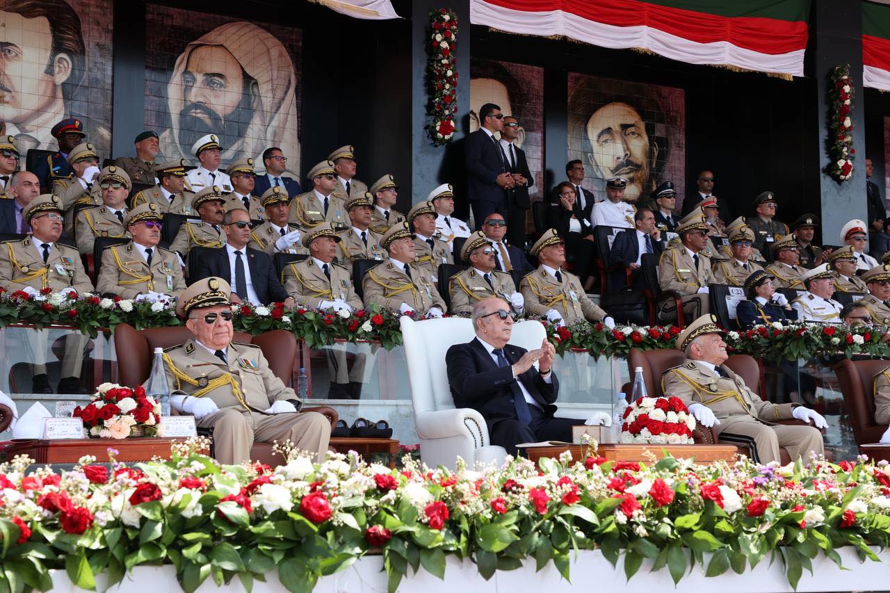 حفل تخرج الدفعات بالأكاديمية العسكرية لشرشال